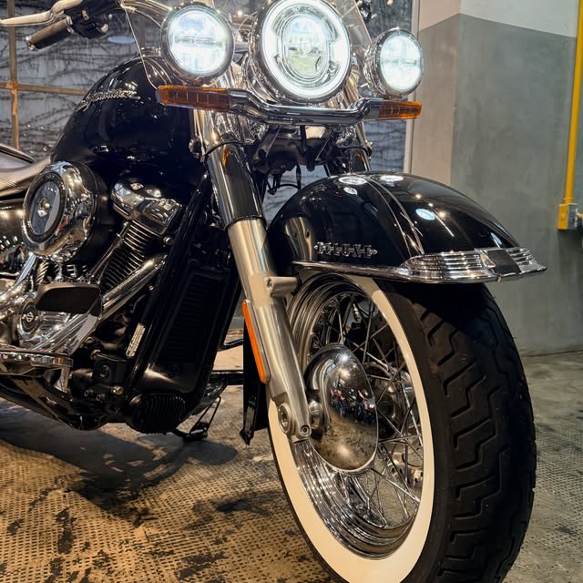 HARLEY-DAVIDSON SOFTAIL DELUXE - Imagem 2