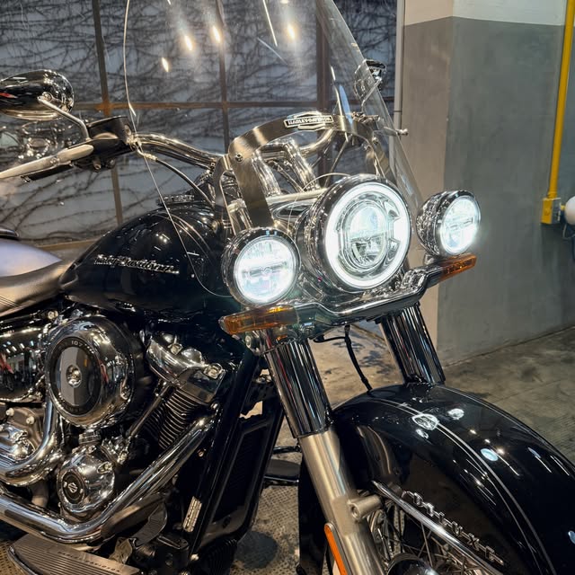 HARLEY-DAVIDSON SOFTAIL DELUXE - Imagem 3