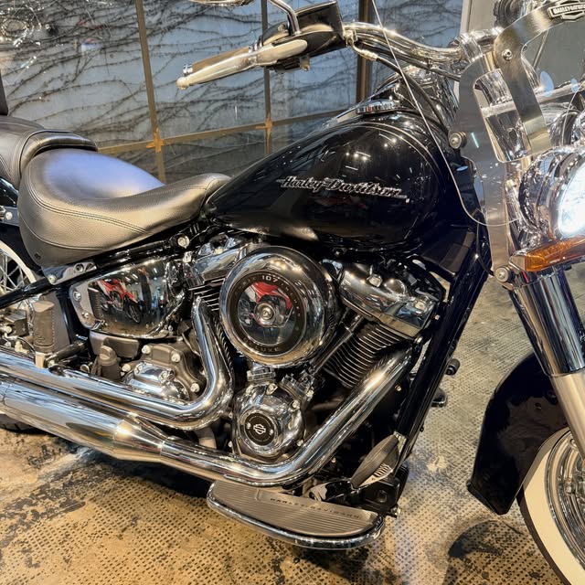 HARLEY-DAVIDSON SOFTAIL DELUXE - Imagem 4