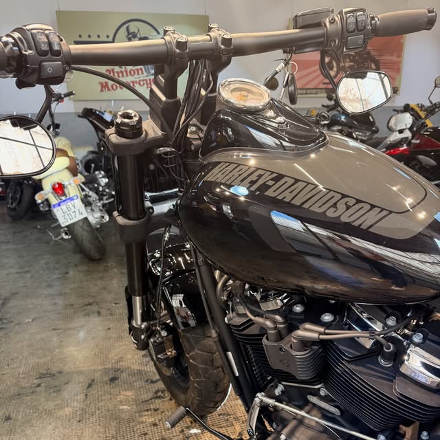 HARLEY-DAVIDSON FAT BOB 114 - Imagem 10