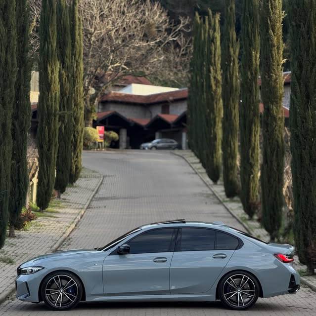 BMW 320I M SPORT - Imagem 12