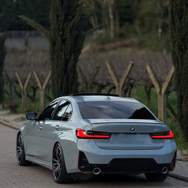 BMW 320I M SPORT - Imagem 18