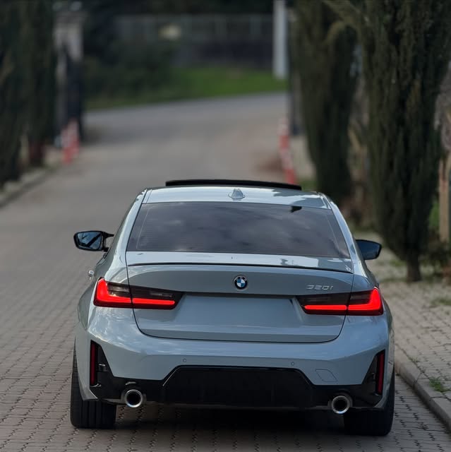 BMW 320I M SPORT - Imagem 19