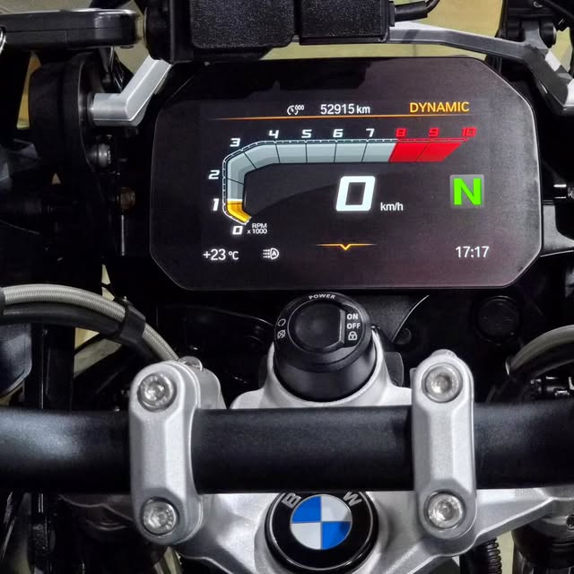 BMW GS PREMIUM TRIPLE BLACK - Imagem 3
