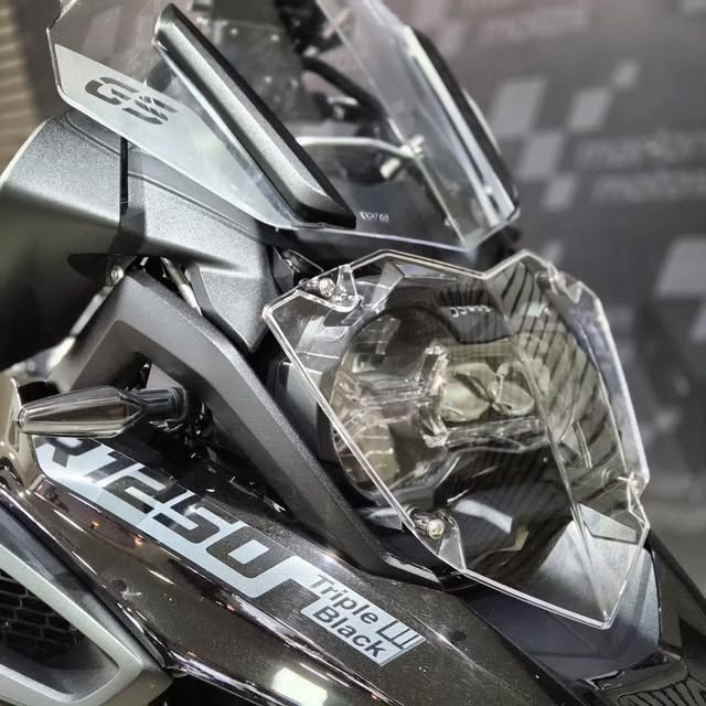 BMW GS PREMIUM TRIPLE BLACK - Imagem 8
