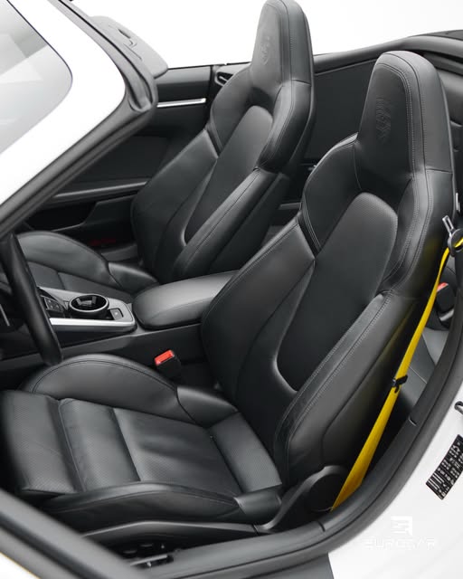 PORSCHE 911 CARRERA 4S CABRIOLET - Imagem 7