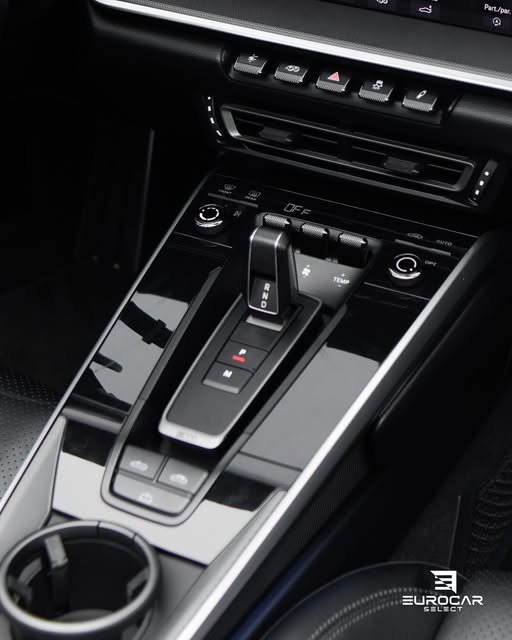 PORSCHE 911 CARRERA 4S CABRIOLET - Imagem 9