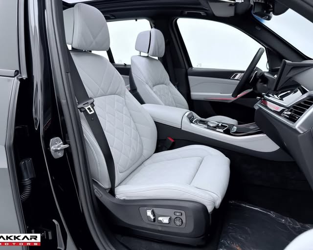 BMW X5 XDRIVE50E M SPORT - Imagem 9