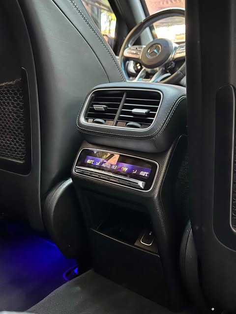 MERCEDES-BENZ GLE 53 AMG - Imagem 18