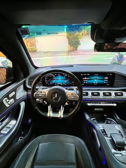 MERCEDES-BENZ GLE 53 AMG - Imagem 7