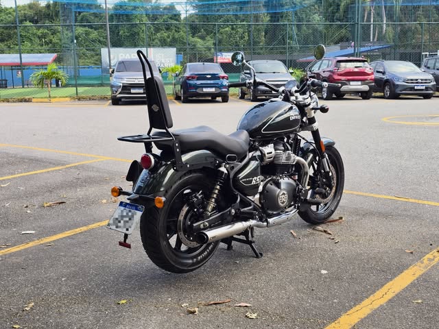 ROYAL ENFIELD SUPER METEOR 650 - Imagem 3