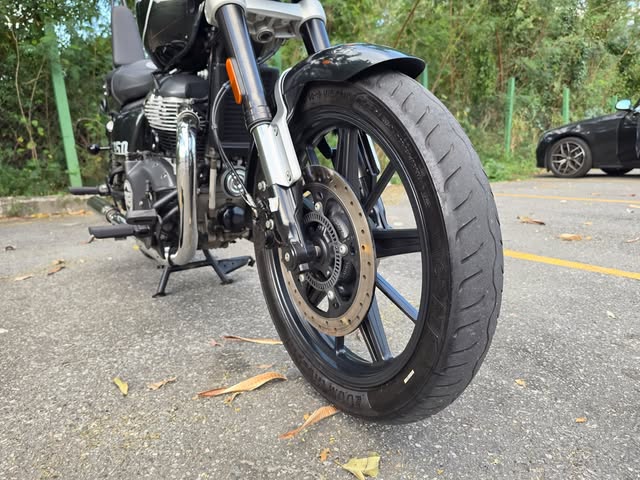 ROYAL ENFIELD SUPER METEOR 650 - Imagem 7