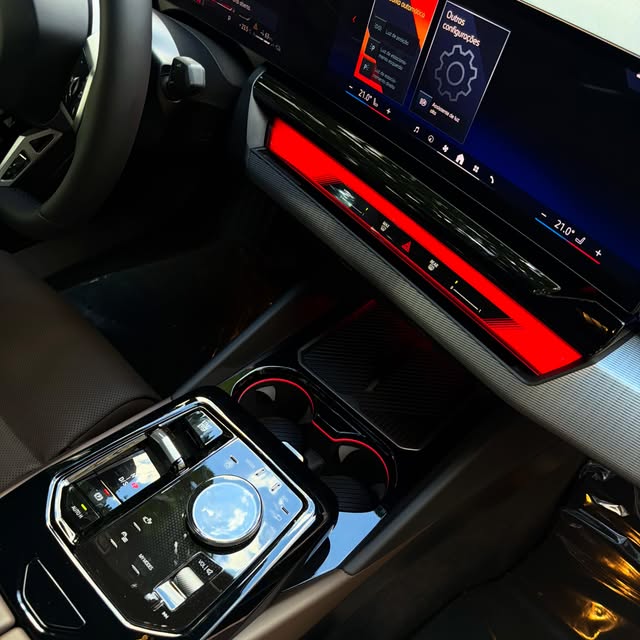 BMW 530E M SPORT - Imagem 14