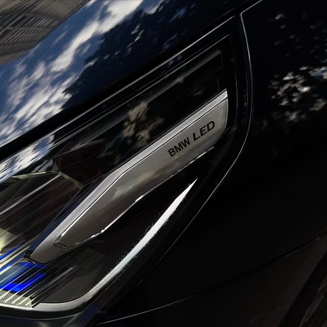 BMW 530E M SPORT - Imagem 16