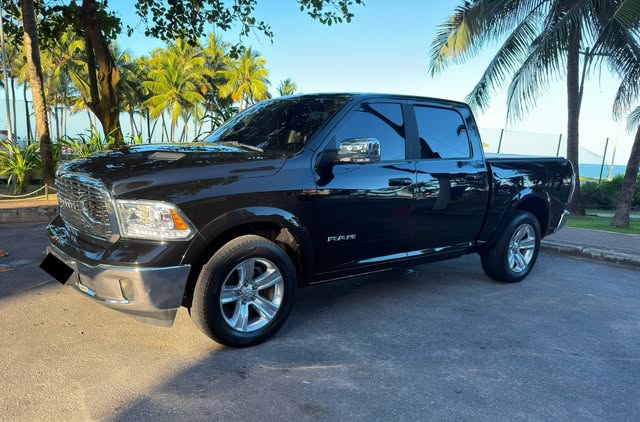 RAM 1500 LARAMIE - Imagem 1
