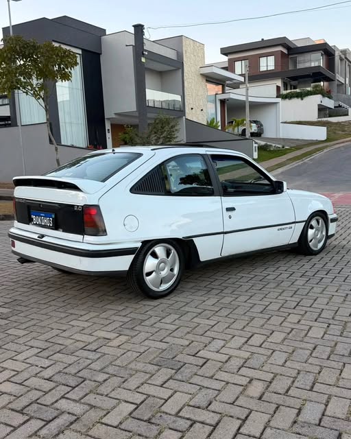 GM KADETT GS - Imagem 3