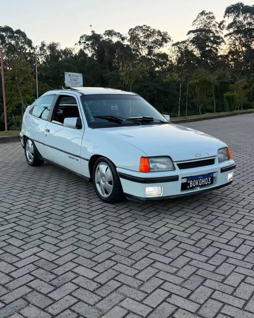 GM KADETT GS - Imagem 10