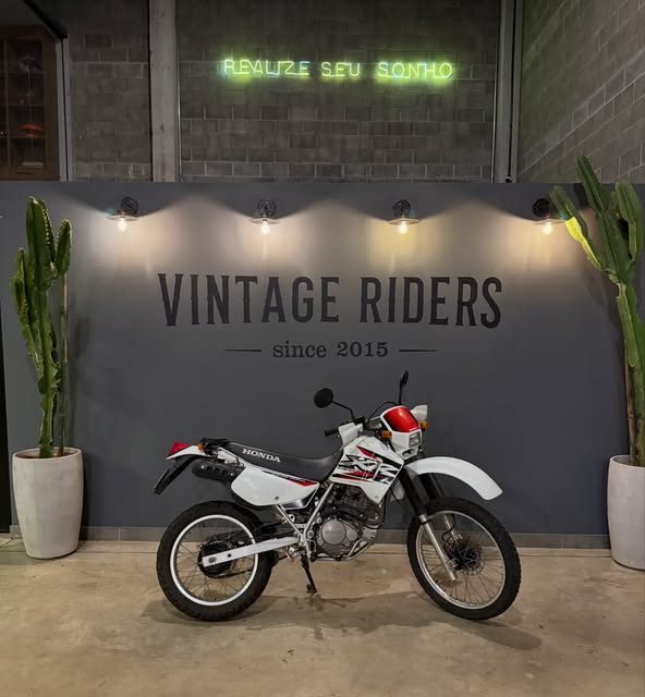 HONDA XR 200 - Imagem 1