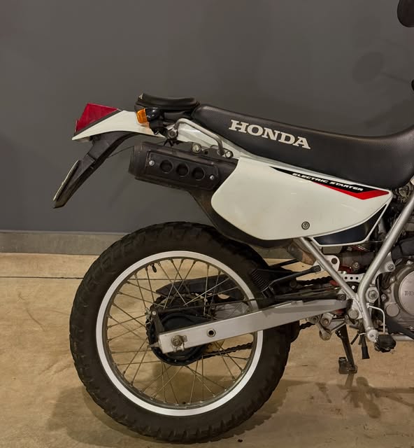 HONDA XR 200 - Imagem 7