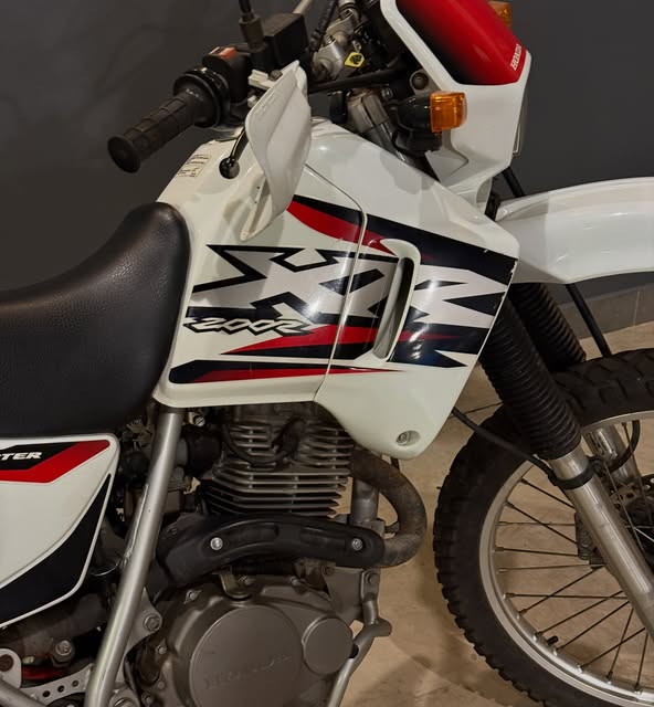 HONDA XR 200 - Imagem 8