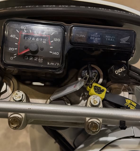 HONDA XR 200 - Imagem 9