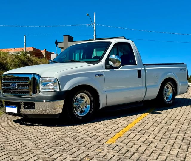 FORD F-250 XLT-L - Imagem 2