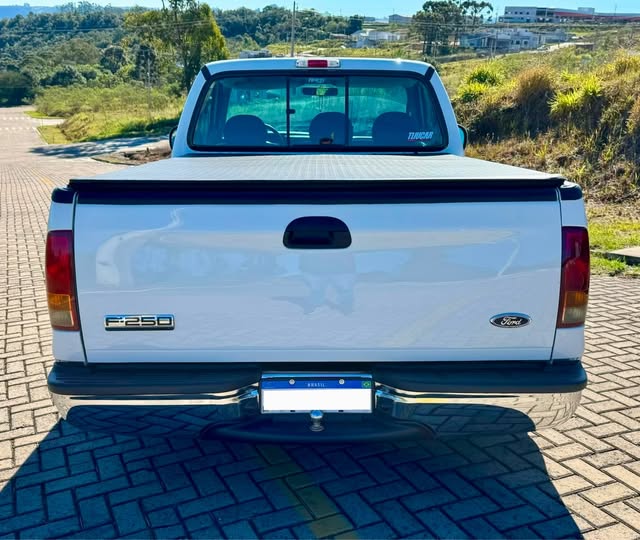 FORD F-250 XLT-L - Imagem 6