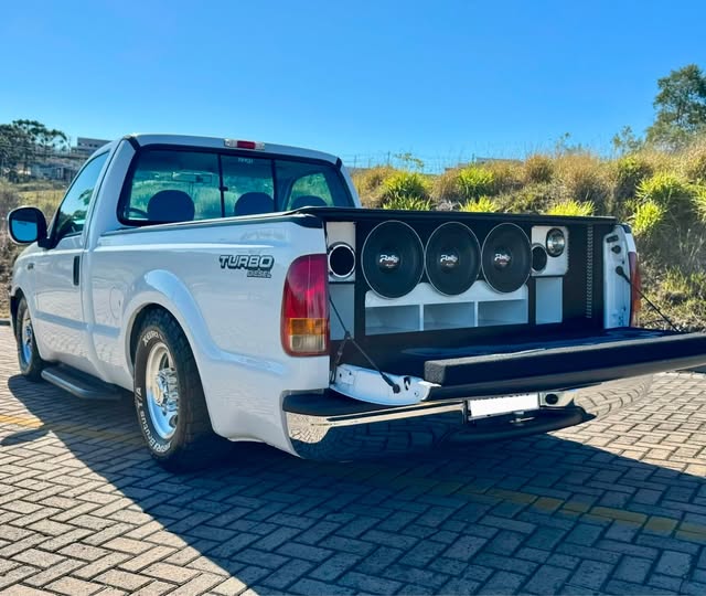 FORD F-250 XLT-L - Imagem 9