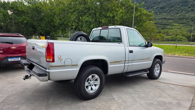 CHEVROLET SILVERADO - Imagem 2