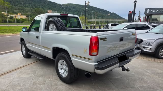 CHEVROLET SILVERADO - Imagem 5