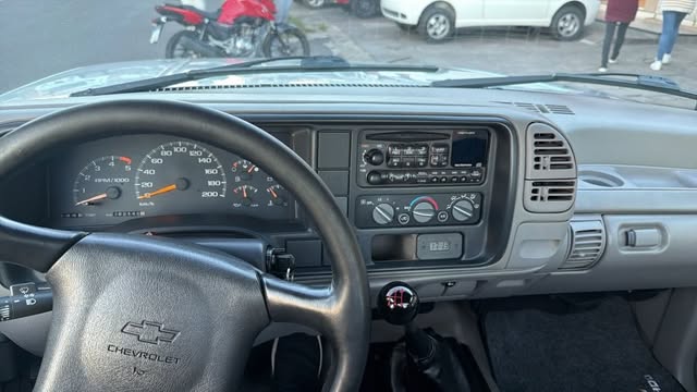 CHEVROLET SILVERADO - Imagem 9