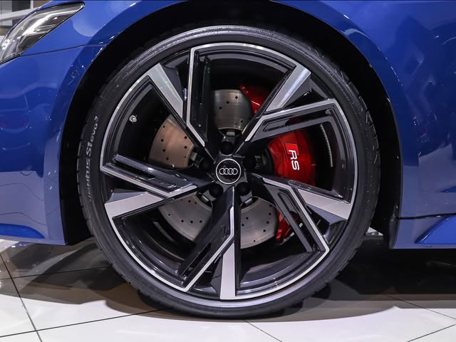AUDI RS6 PERFORMANCE - Imagem 6
