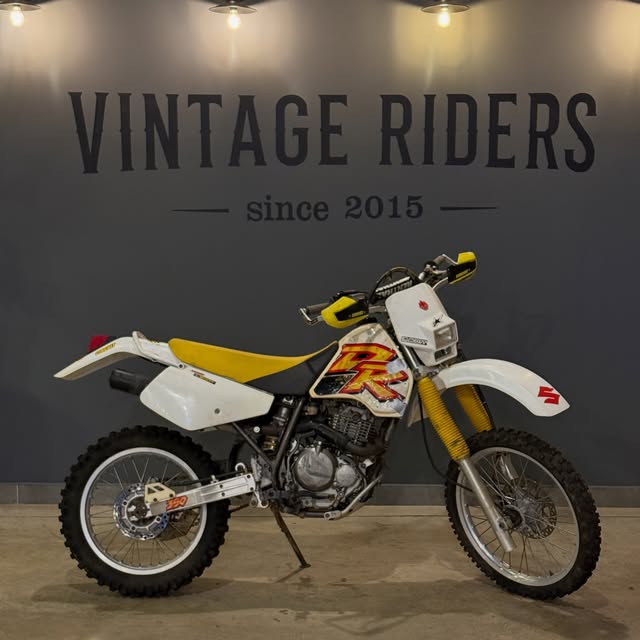 SUZUKI DR 350 - Imagem 1