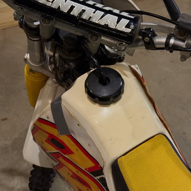 SUZUKI DR 350 - Imagem 8