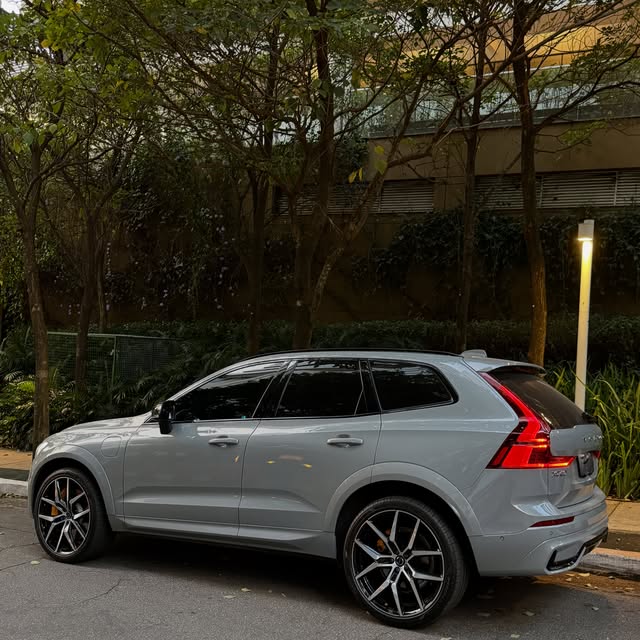 VOLVO XC60 T8 HYBRID POLESTAR - Imagem 5