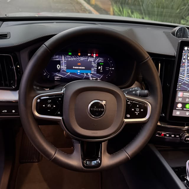 VOLVO XC60 T8 HYBRID POLESTAR - Imagem 8