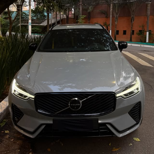 VOLVO XC60 T8 HYBRID POLESTAR - Imagem 9