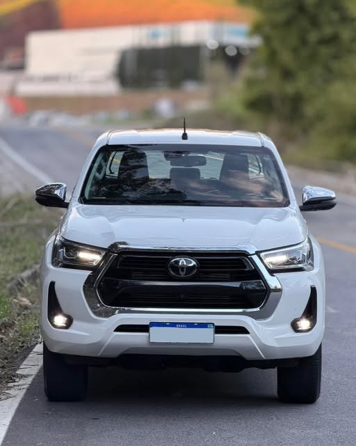 TOYOTA HILUX SRX - Imagem 2