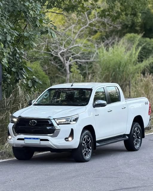 TOYOTA HILUX SRX - Imagem 3