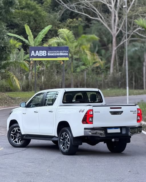 TOYOTA HILUX SRX - Imagem 5
