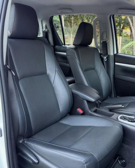 TOYOTA HILUX SRX - Imagem 8