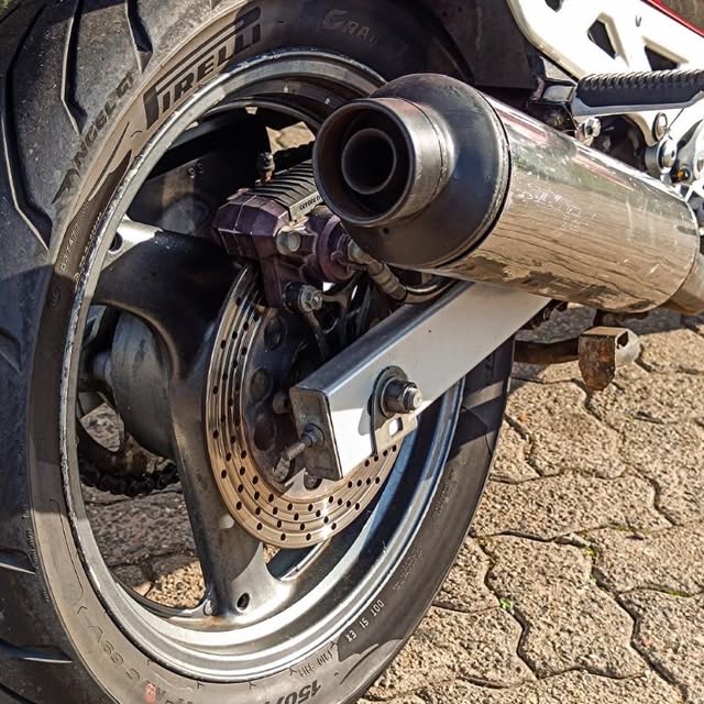 SUZUKI GSX 750 F - Imagem 2