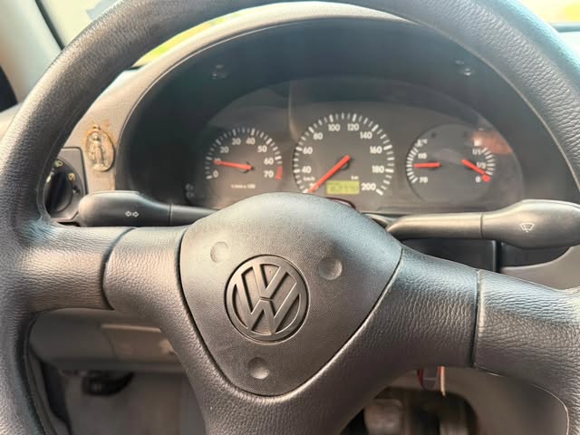 VOLKSWAGEN SAVEIRO - Imagem 10