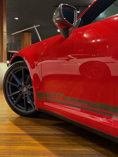 PORSCHE 911 CARRERA T - Imagem 18