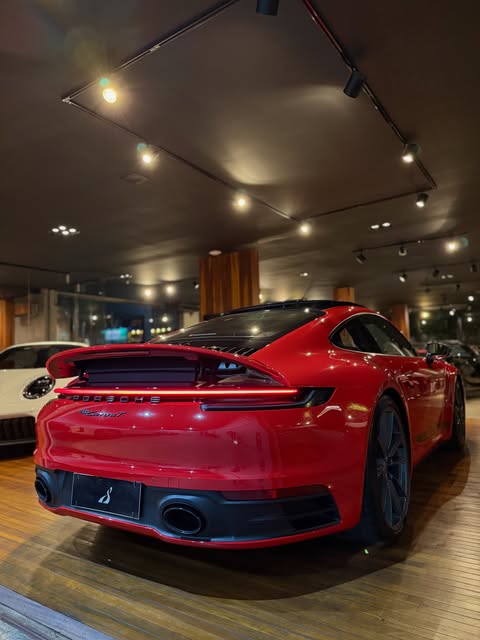 PORSCHE 911 CARRERA T - Imagem 8