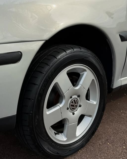 VOLKSWAGEN SAVEIRO MI PLUS/SPORTLINE - Imagem 9