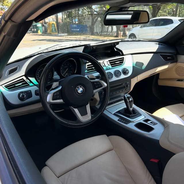 BMW Z4 - Imagem 8