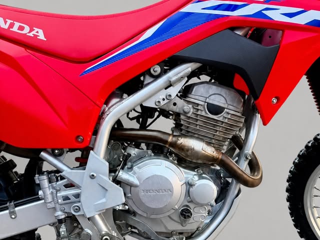 HONDA CRF 250F - Imagem 7