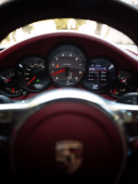PORSCHE 911 CARRERA S - Imagem 11