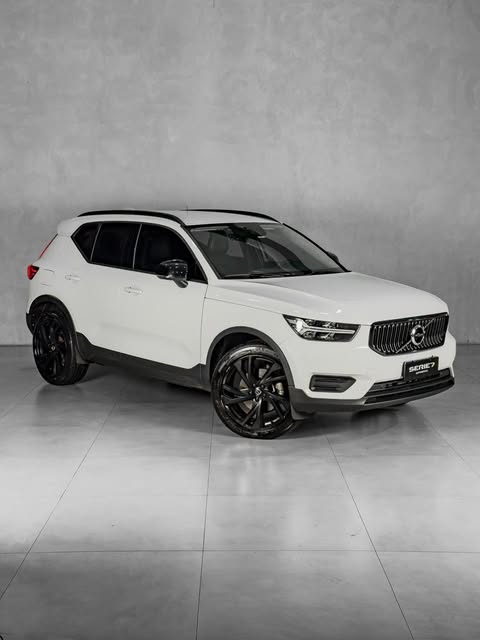 VOLVO XC40 T4 - Imagem 1